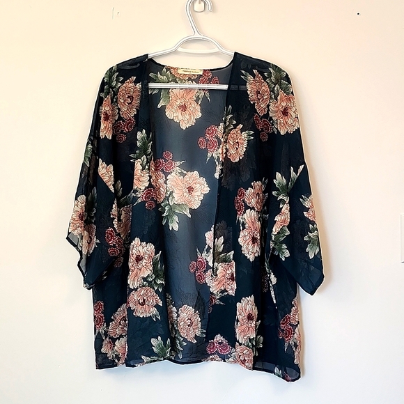 Newbury Kustom USA one size green floral kimono style top - Picture 1 of 4